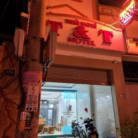 Nha Nghi T&T Hotel Dồng Van Bagian luar foto