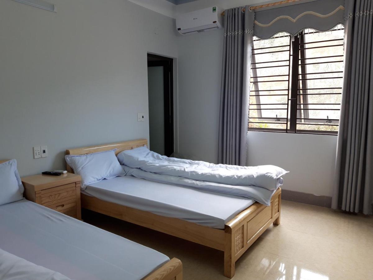 Nha Nghi T&T Hotel Dồng Van Bagian luar foto
