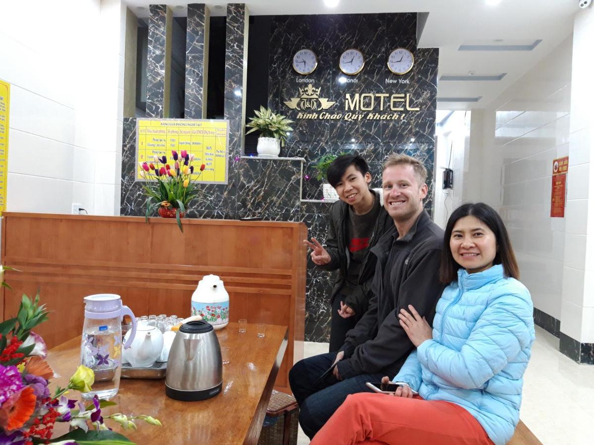 Nha Nghi T&T Hotel Dồng Van Bagian luar foto
