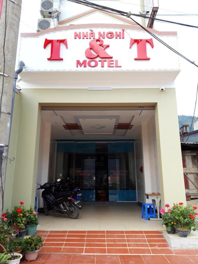 Nha Nghi T&T Hotel Dồng Van Bagian luar foto