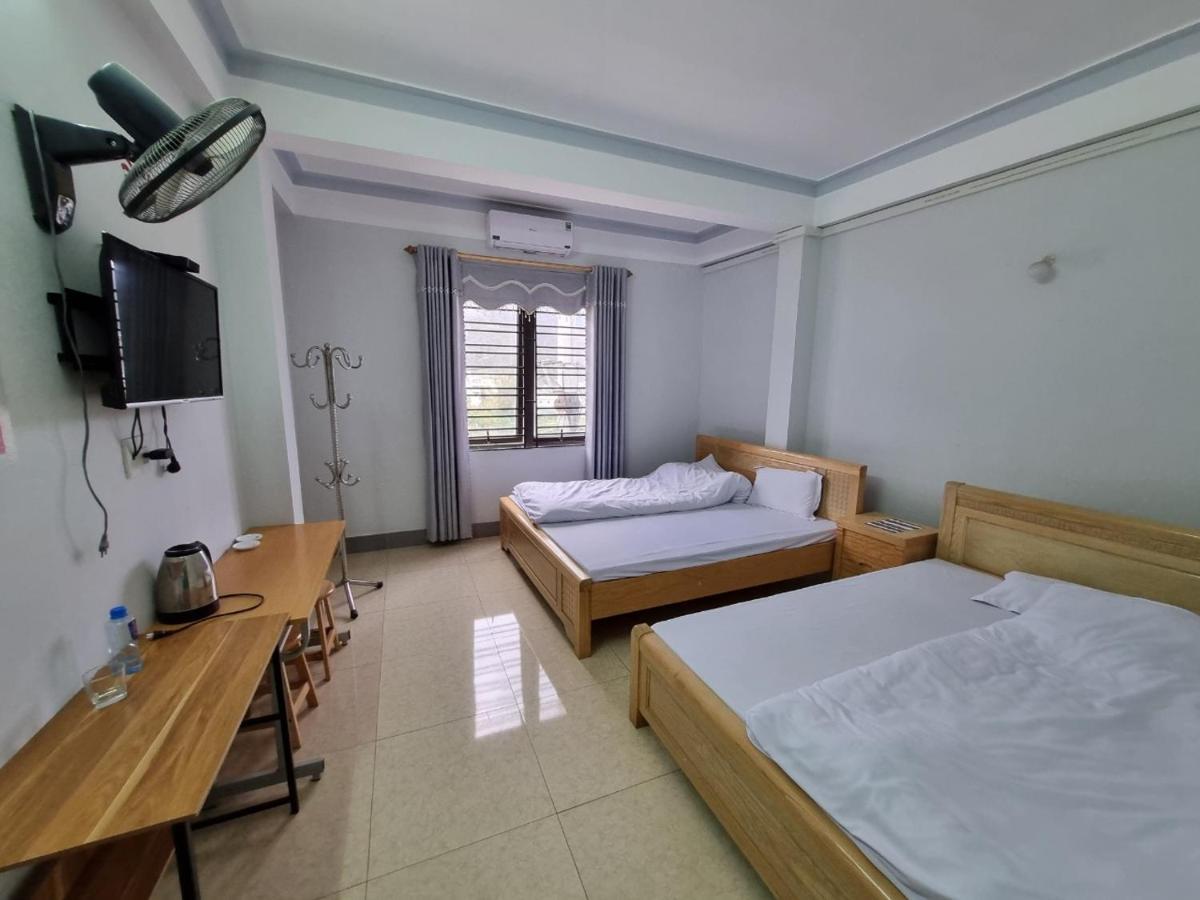Nha Nghi T&T Hotel Dồng Van Bagian luar foto