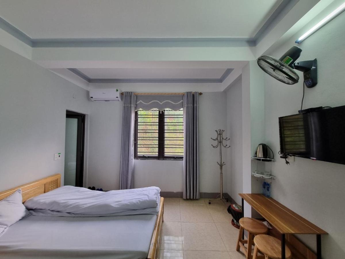 Nha Nghi T&T Hotel Dồng Van Bagian luar foto
