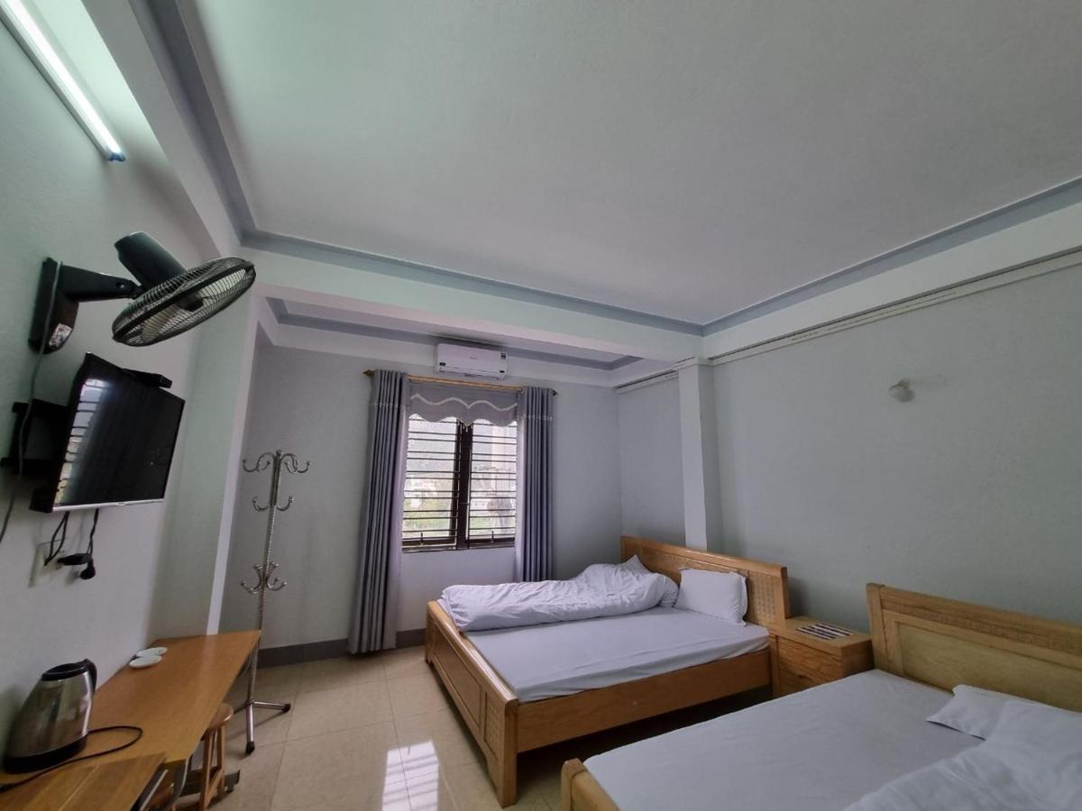 Nha Nghi T&T Hotel Dồng Van Bagian luar foto