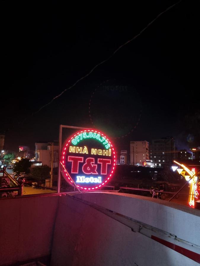 Nha Nghi T&T Hotel Dồng Van Bagian luar foto