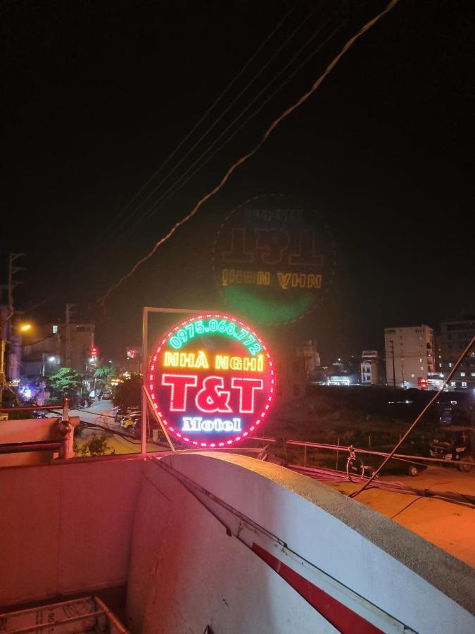 Nha Nghi T&T Hotel Dồng Van Bagian luar foto
